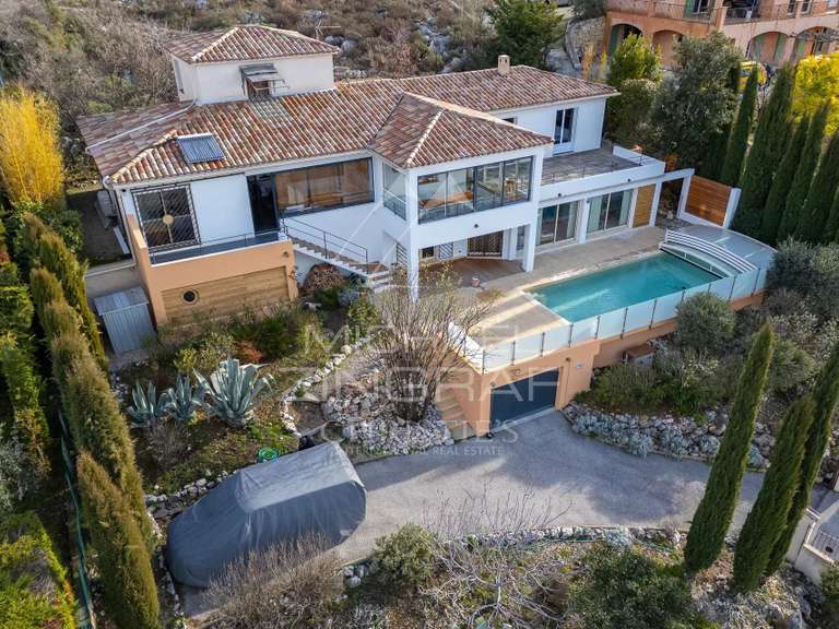 Maison Saint-Vallier-de-Thiey - 273m²