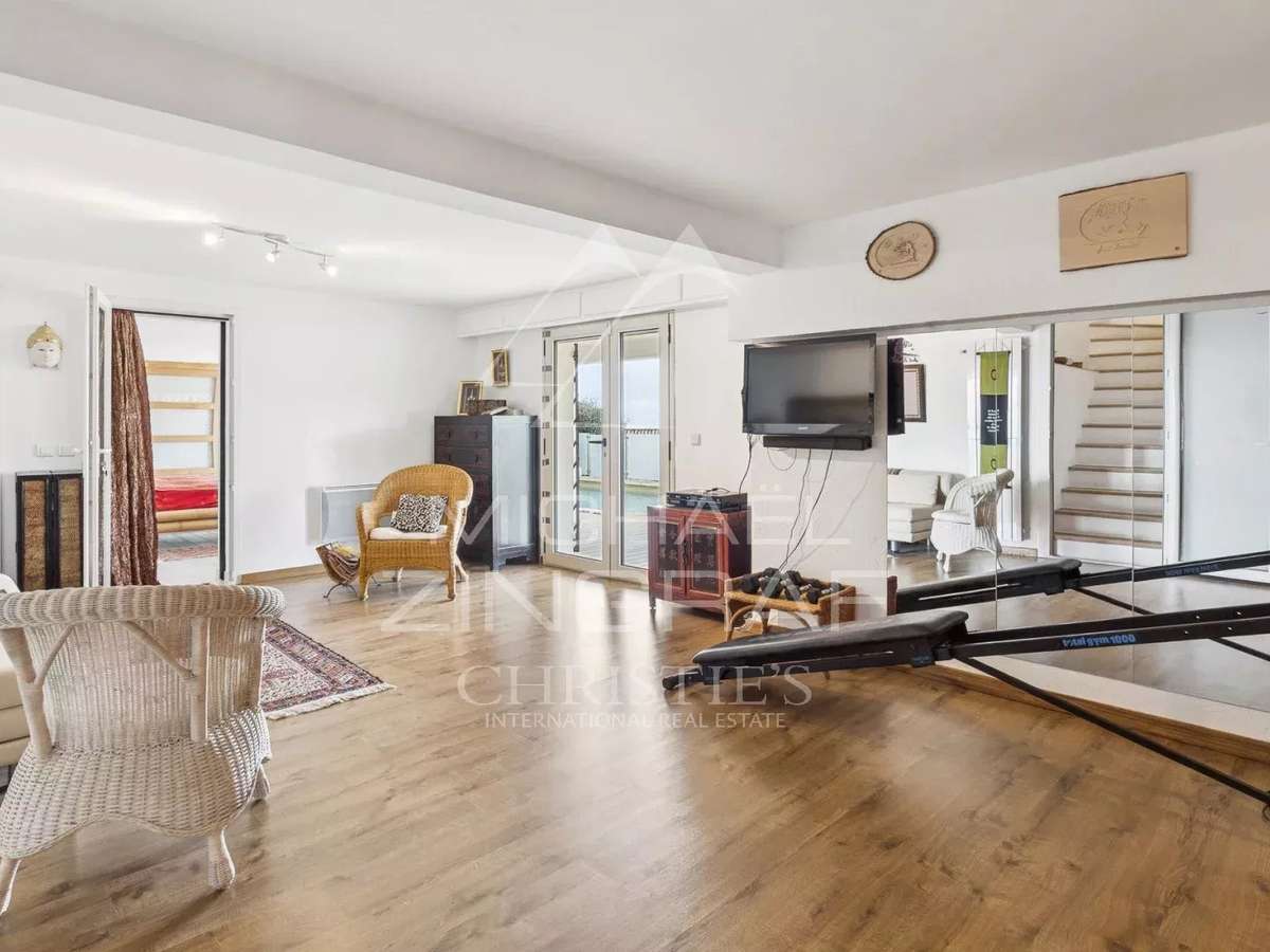 House Saint-Vallier-de-Thiey