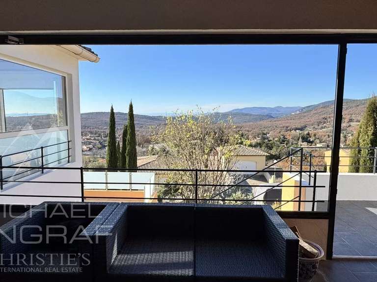 House Saint-Vallier-de-Thiey - 273m²