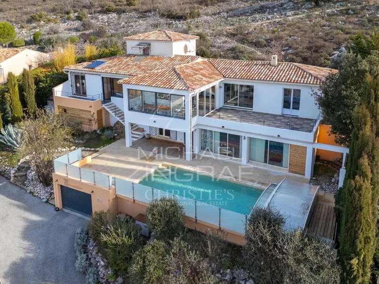 Maison Saint-Vallier-de-Thiey - 273m²