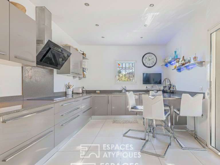 Maison Saint-Vallier-de-Thiey - 2 chambres - 130m²