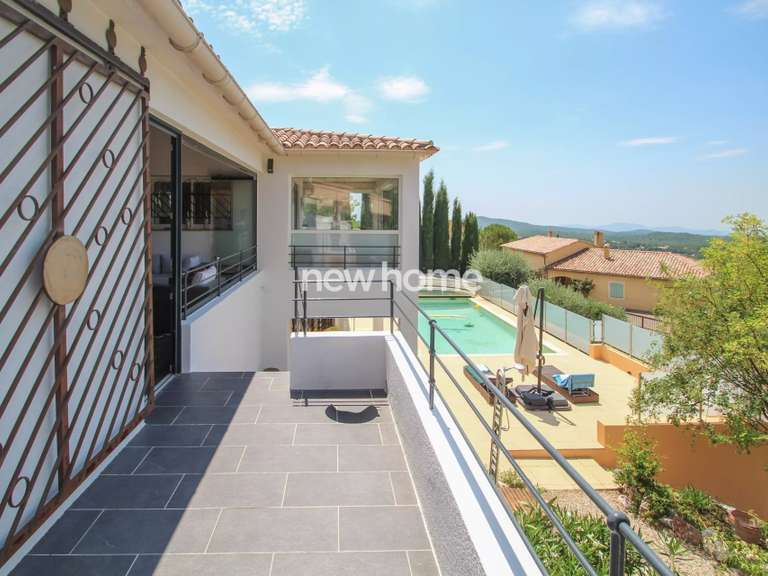 Maison Saint-Vallier-de-Thiey - 4 chambres - 274m²