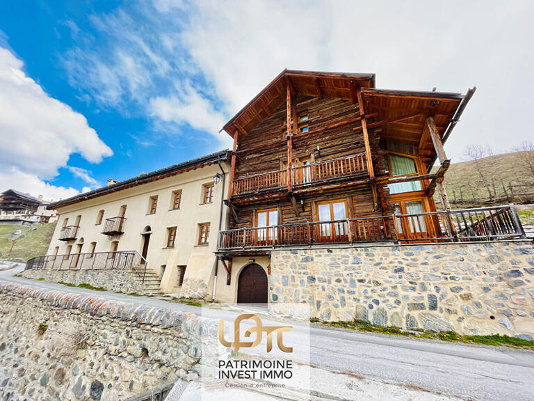 Vente Maison Saint-Véran - 9 chambres