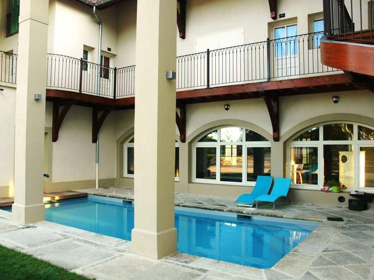 Propriété Saint-Vérand - 23 chambres