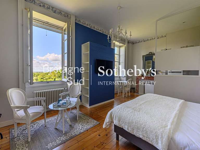 Propriété Saint-Viaud - 10 chambres - 550m²