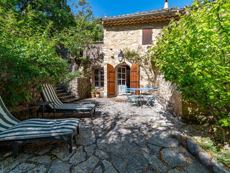 Maison Saint-Victor-la-Coste - 5 chambres - 216m²