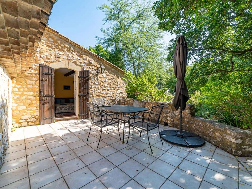 House Saint-Victor-la-Coste