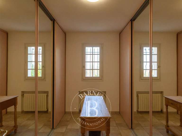 Villa Saint-Victoret - 4 chambres - 428m²