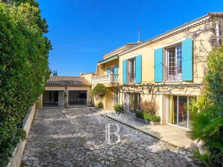 Villa Saint-Victoret - 4 chambres - 428m²