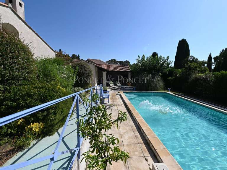 Maison Saint-Vincent-de-Barbeyrargues - 6 chambres - 185m²