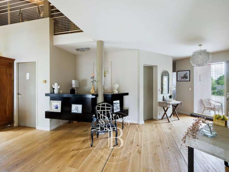 Maison Saint-Vincent-de-Tyrosse - 5 chambres - 240m²