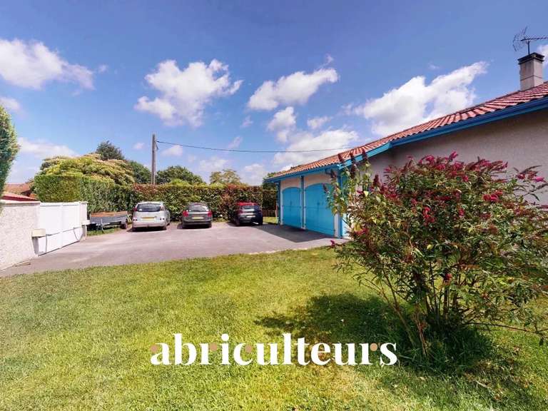 House Saint-Vincent-de-Tyrosse - 4 bedrooms - 213m²