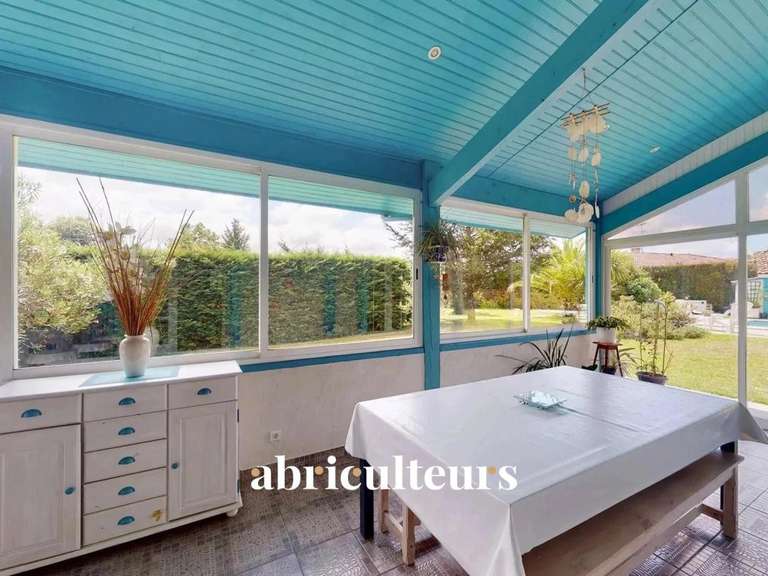 House Saint-Vincent-de-Tyrosse - 4 bedrooms - 160m²