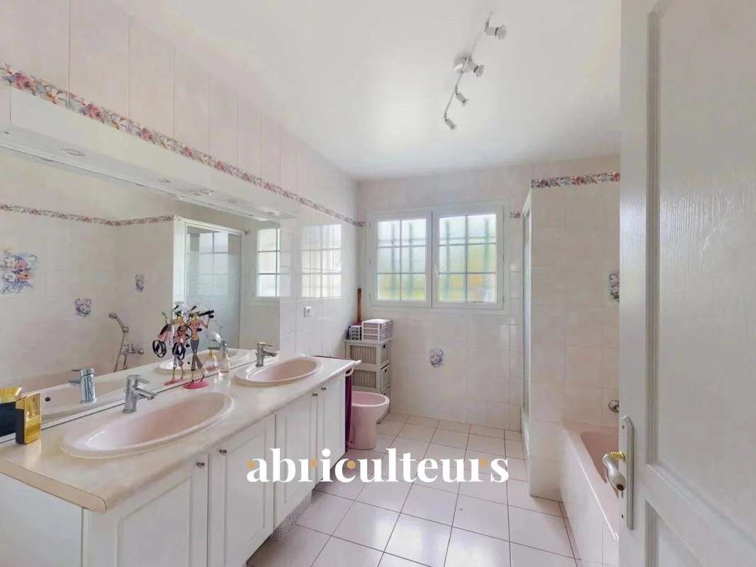 House Saint-Vincent-de-Tyrosse