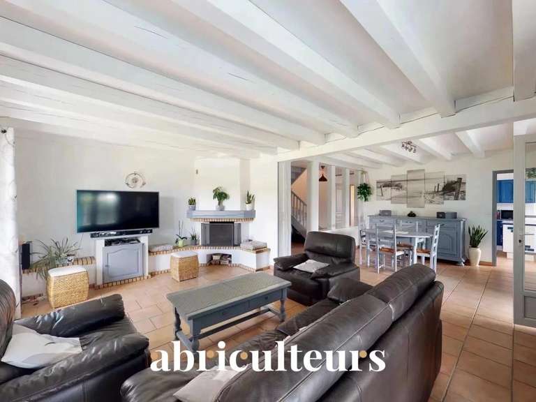 Maison Saint-Vincent-de-Tyrosse - 4 chambres - 160m²