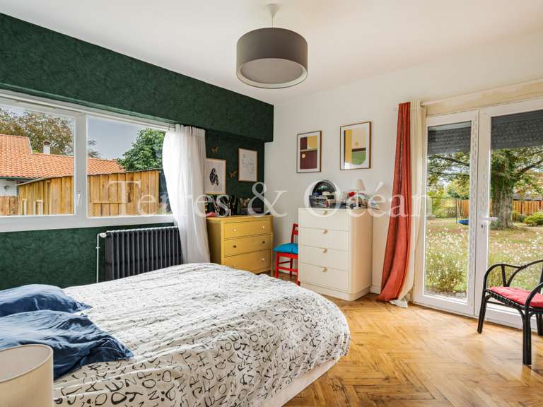 Maison Saint-Vincent-de-Tyrosse - 6 chambres - 336m²
