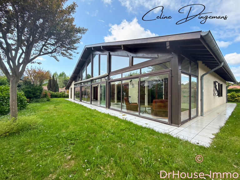 Villa Saint-Vincent-de-Tyrosse - 3 chambres - 155m²