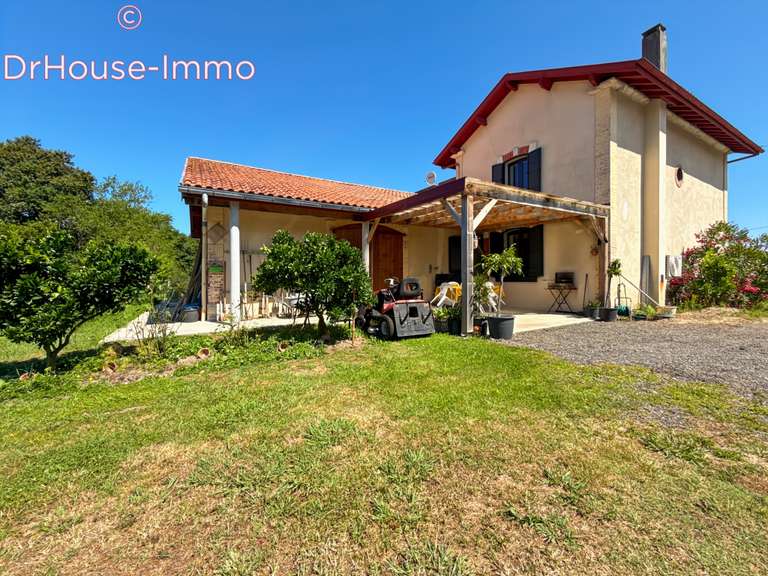 Villa Saint-Vincent-de-Tyrosse - 2 chambres - 125m²