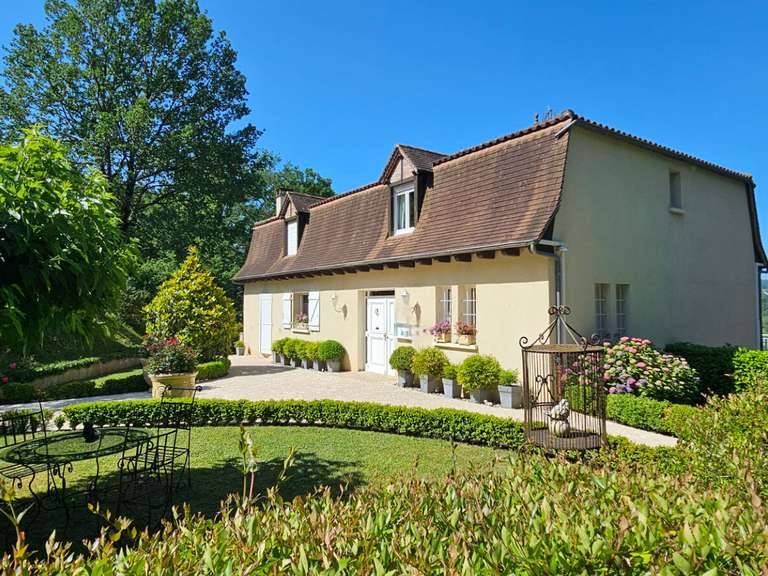 Maison Saint-Vincent-du-Pendit - 7 chambres - 325m²