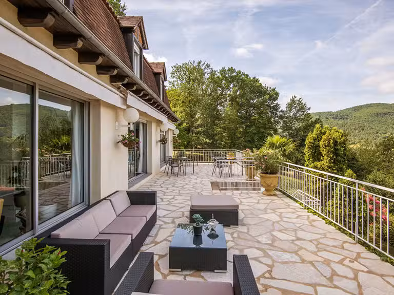 Maison Saint-Vincent-du-Pendit - 7 chambres - 325m²