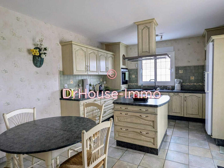 Villa Saint-Vincent-sur-Jard - 4 chambres - 165m²