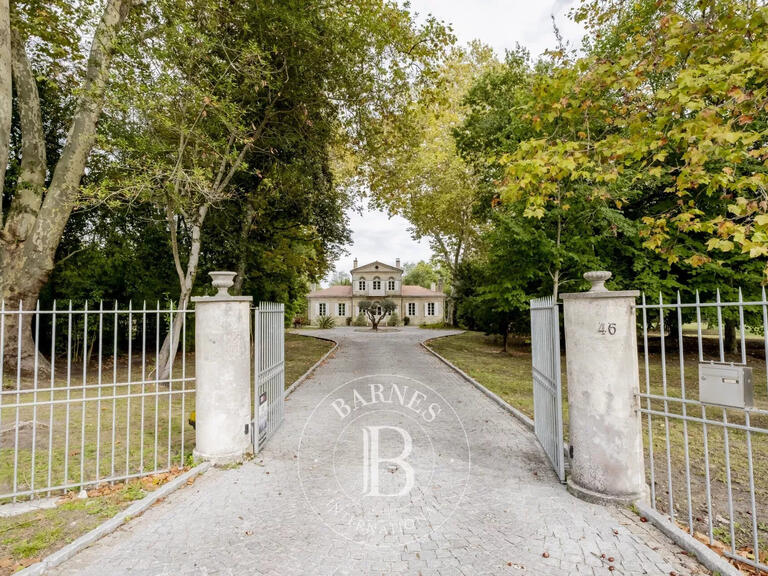 Vente Propriété Saint-Vivien-de-Médoc - 4 chambres