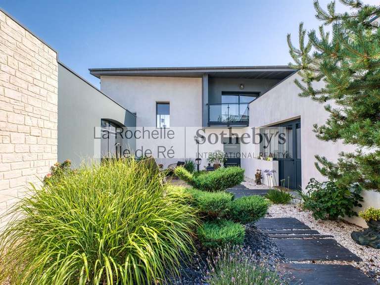 Maison Saint-Xandre - 5 chambres - 380m²