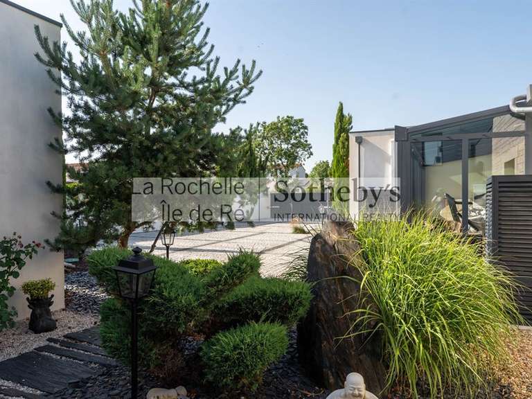 Maison Saint-Xandre - 5 chambres - 380m²