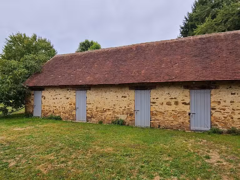 House Saint-Yrieix-la-Perche - 4 bedrooms - 154m²