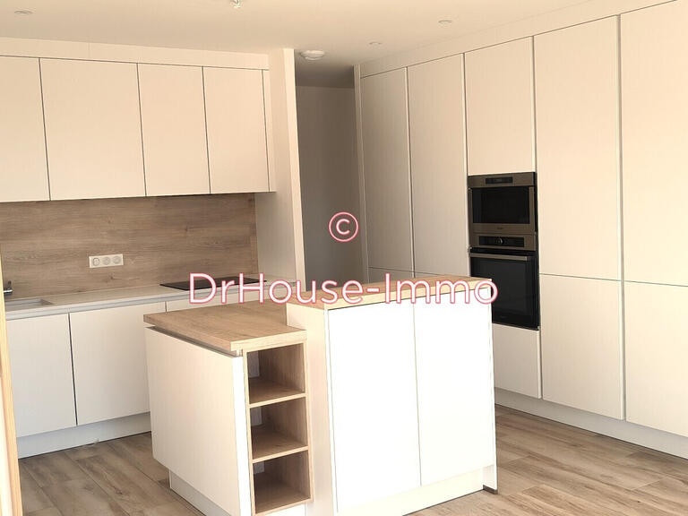 Villa Saint-Yrieix-la-Perche - 4 chambres - 160m²