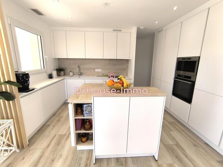 Villa Saint-Yrieix-la-Perche - 4 chambres - 160m²