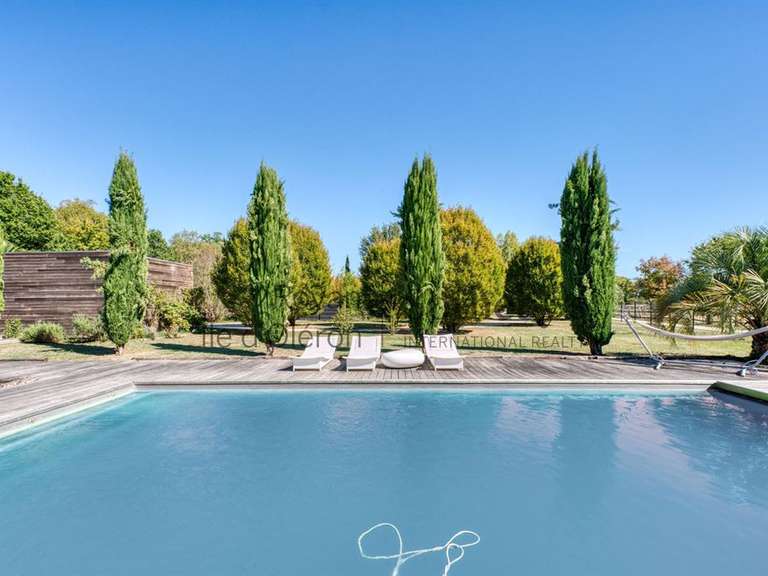 Maison Saint-Yrieix-sur-Charente - 7 chambres - 478m²