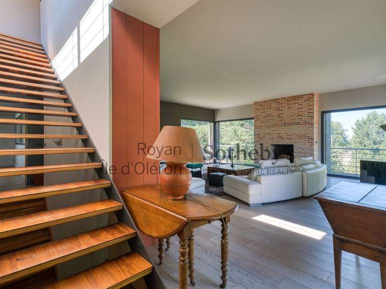 Maison Saint-Yrieix-sur-Charente - 7 chambres - 478m²