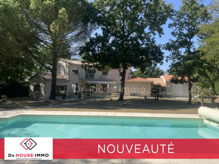Vente Villa Saint-Yrieix-sur-Charente - 5 chambres