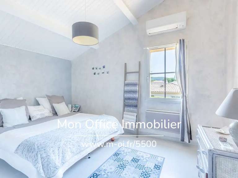 Maison Saint-Zacharie - 4 chambres - 145m²
