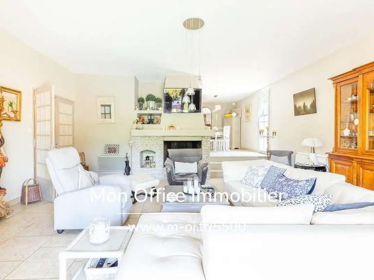 Maison Saint-Zacharie - 4 chambres - 145m²