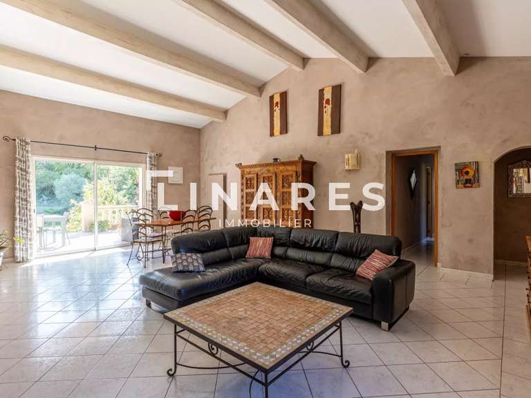 Maison Saint-Zacharie - 4 chambres - 145m²