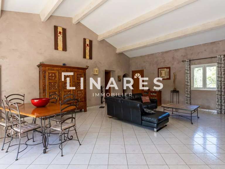 Maison Saint-Zacharie - 4 chambres - 145m²