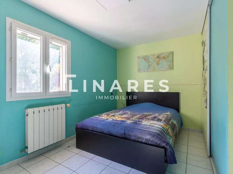Maison Saint-Zacharie - 4 chambres - 145m²