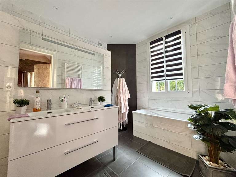 Maison Sainte-Adresse - 6 chambres - 256m²