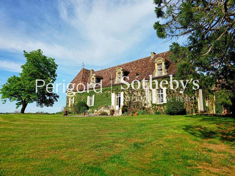 Maison Sainte-Alvère - 7 chambres - 355m²