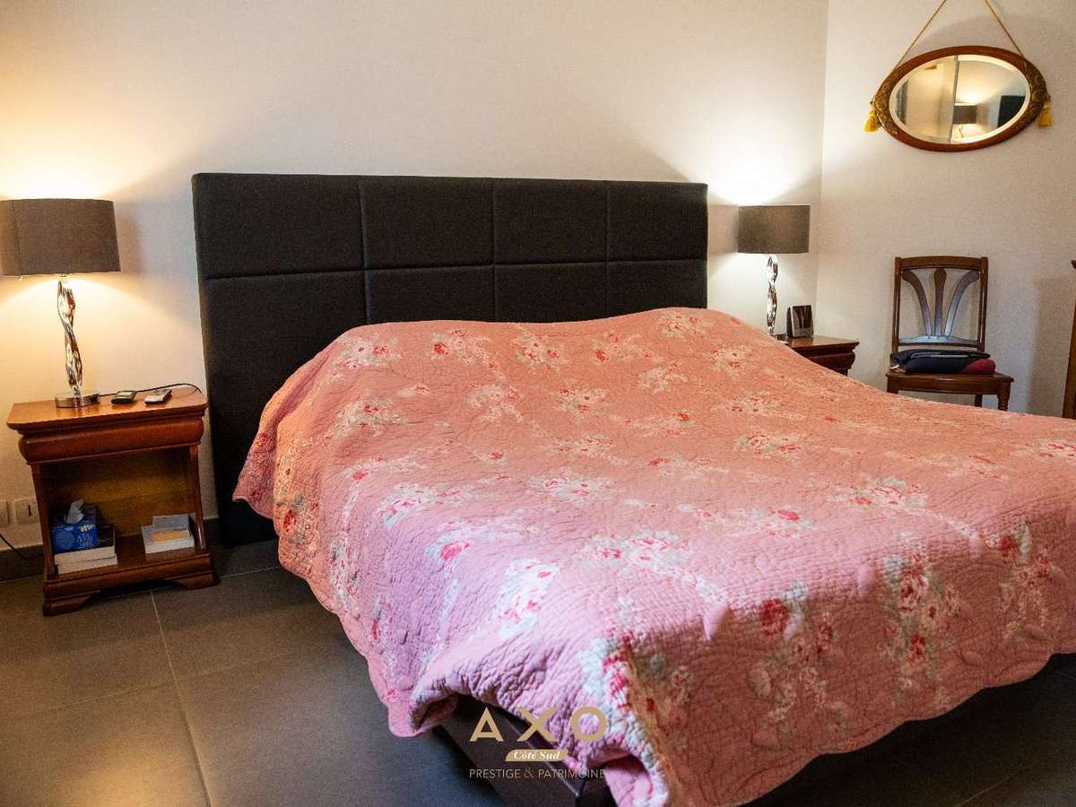 House Sainte-Anastasie