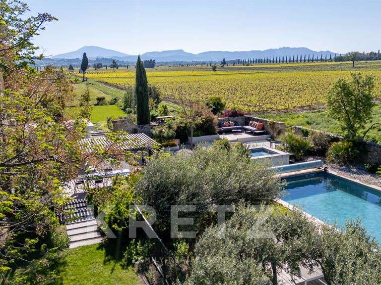 Maison Sainte-Cécile-les-Vignes - 6 chambres - 363m²