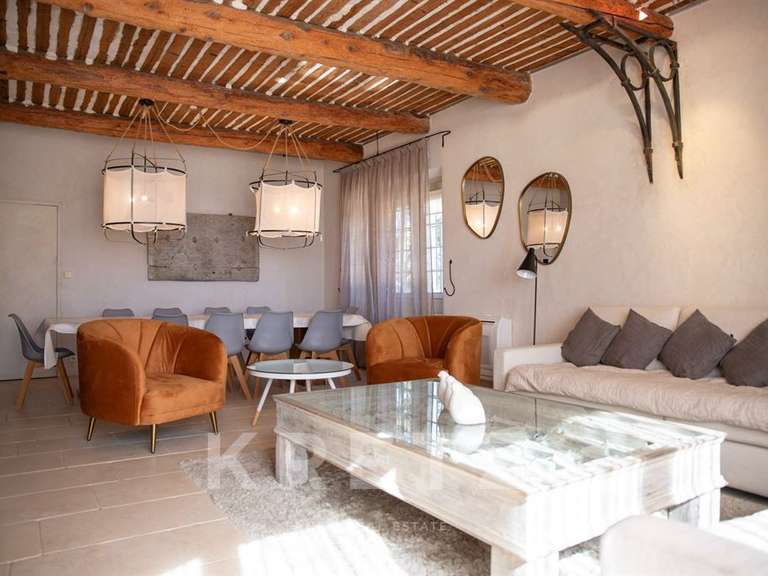 Maison Sainte-Cécile-les-Vignes - 6 chambres - 363m²