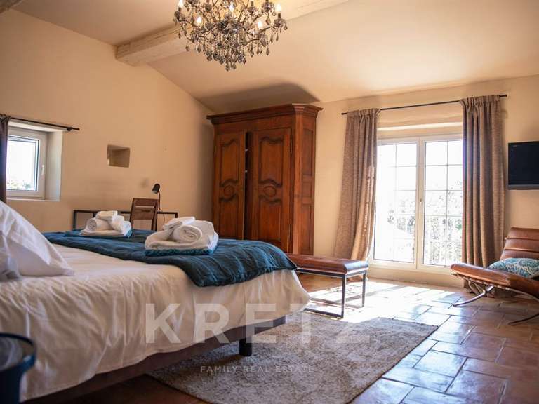 Maison Sainte-Cécile-les-Vignes - 6 chambres - 363m²