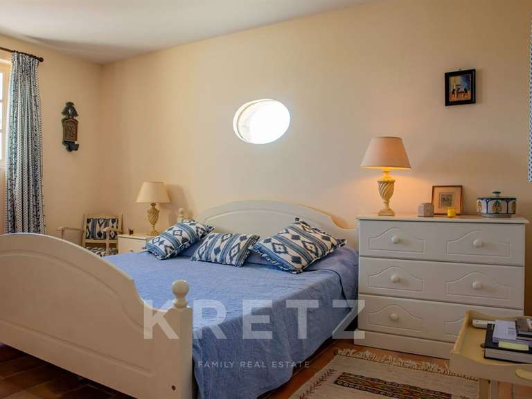 Maison Sainte-Cécile-les-Vignes - 5 chambres - 257m²