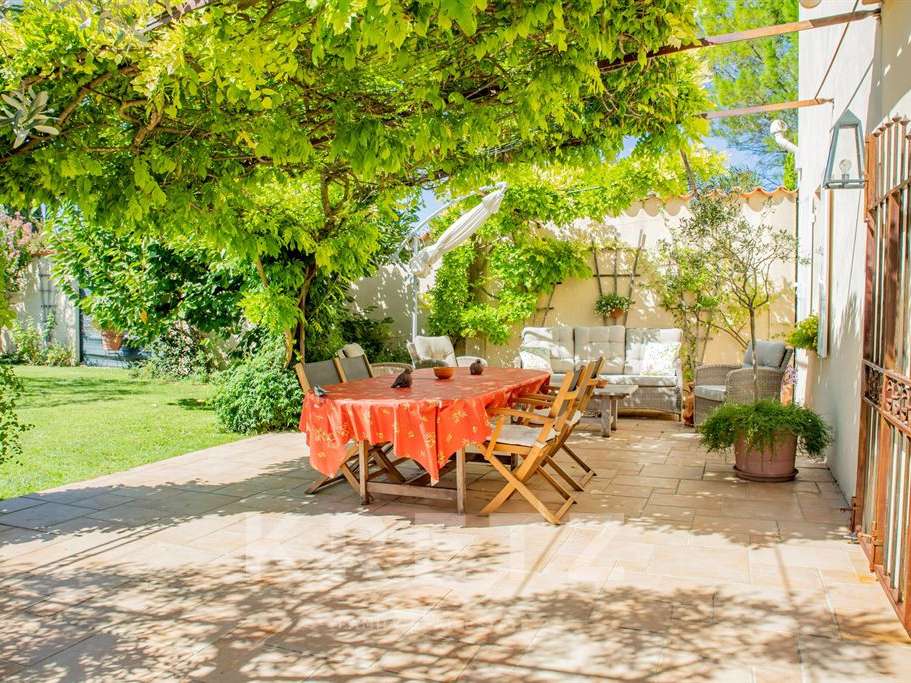 Maison Sainte-Cécile-les-Vignes