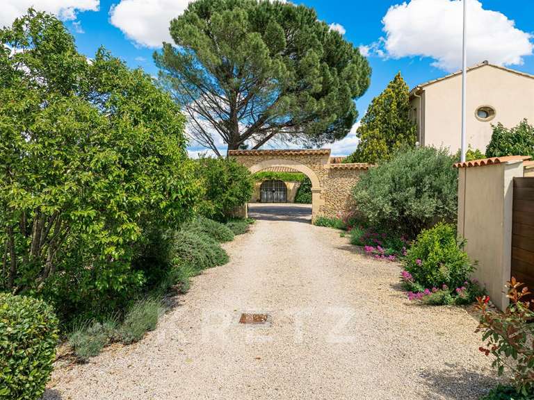 Maison Sainte-Cécile-les-Vignes - 5 chambres - 257m²