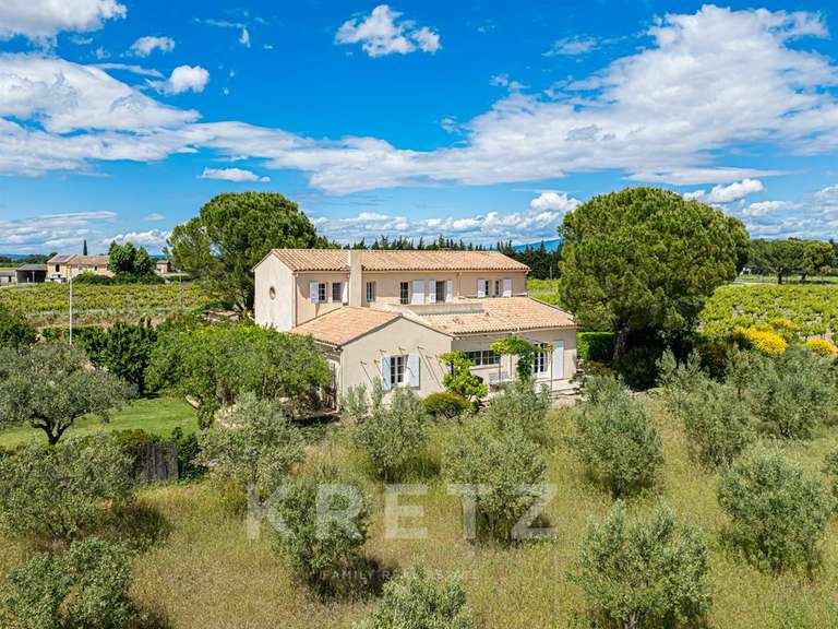 Maison Sainte-Cécile-les-Vignes - 5 chambres - 257m²
