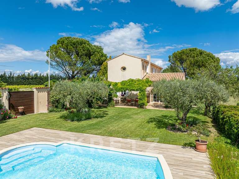 Maison Sainte-Cécile-les-Vignes - 5 chambres - 257m²